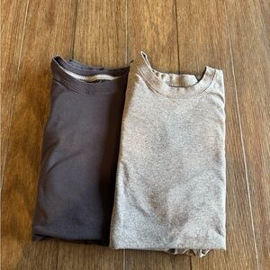 2 Eddie Bower T-Shirts, gray and navy blue size medium